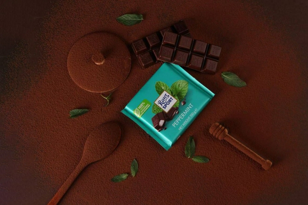 Fahime Hoseini | Category Advertising