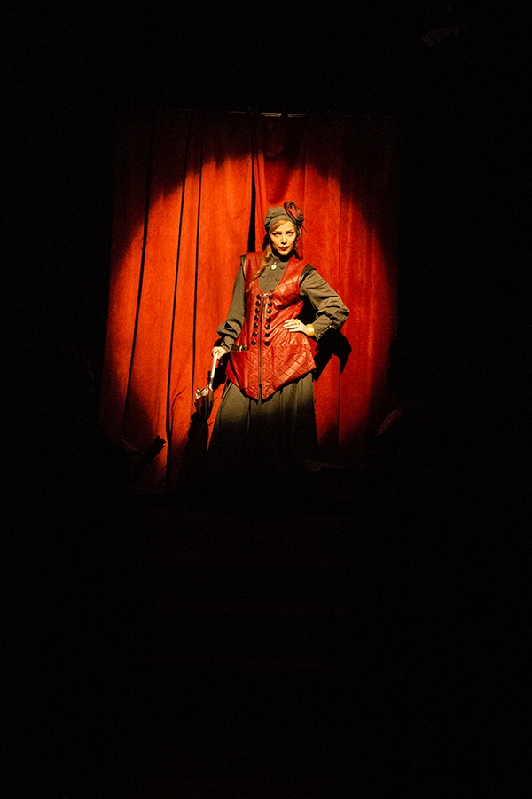 Fahime Hoseini | Category TV & Theater